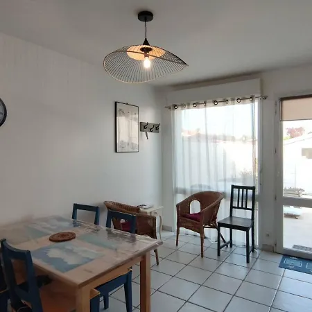 Appartement Calme Avec Piscine A Saint-Georges-D'Oleron - Fr-1-246A-117 * サン・ジョルジュ・ドレロン