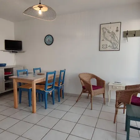 Appartement Calme Avec Piscine A Saint-Georges-D'Oleron - Fr-1-246A-117 サン・ジョルジュ・ドレロン